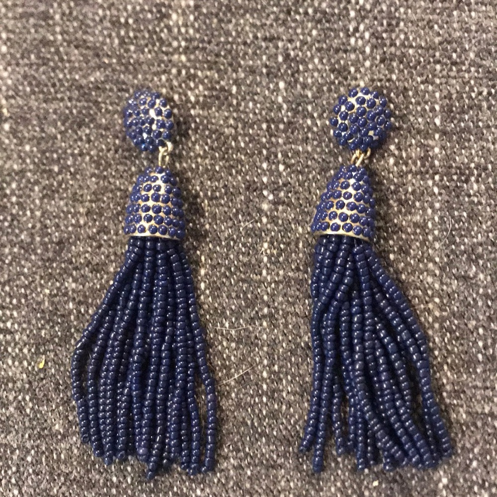 Dangle earrings